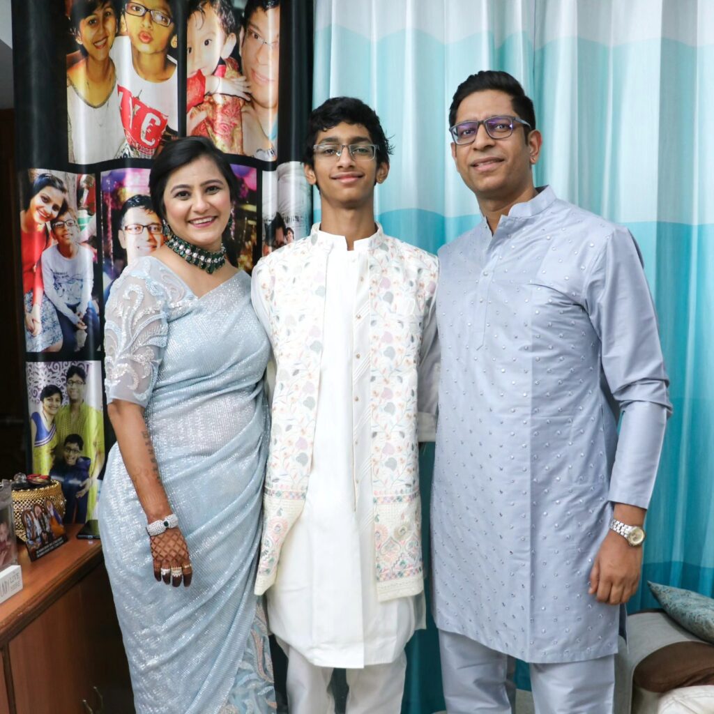 Chatori Rajani Jain with her husband and son